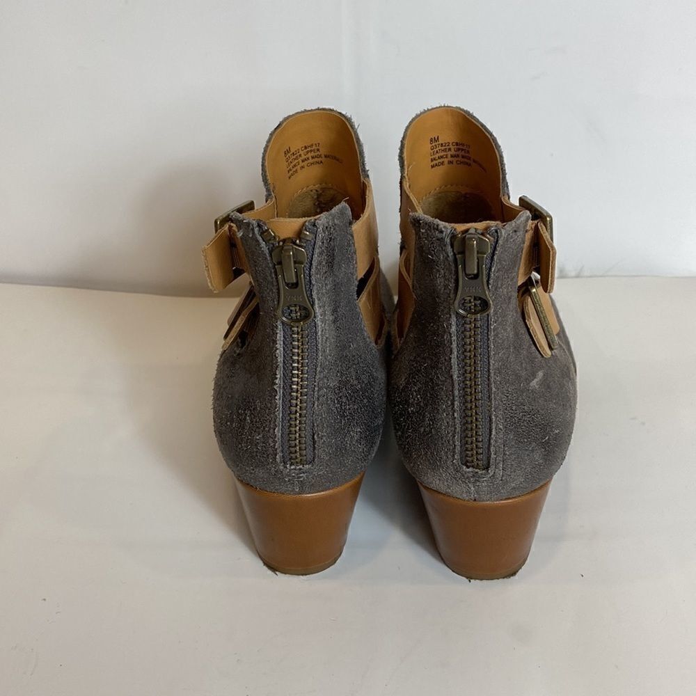 Korks gray suede leather heeled booties size 8 M - Picture 3 of 8